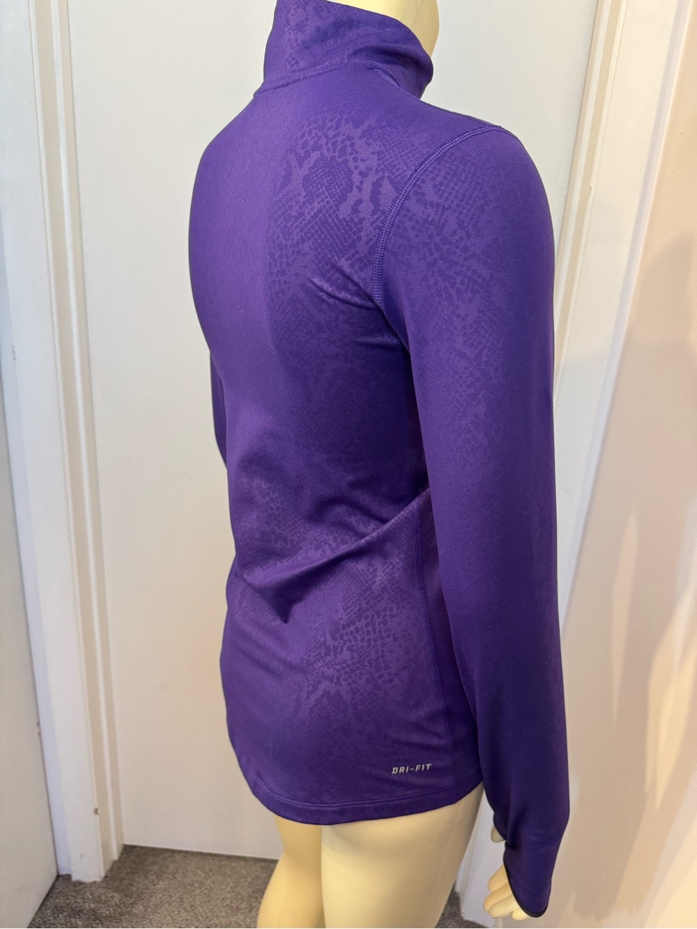 Nike Purple Long-Sleeve Quarter Zip Performance Top - Picture 5 of 10